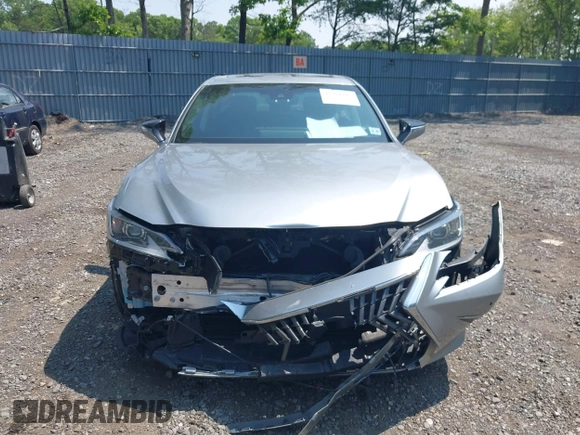 2022 Lexus ES 300h with VIN 58ADA1C13NU017386, listed as a IAAI auction lot 42381143 with 53,045 mi miles and . Bid and sale history available at DreamBid. Image 12.