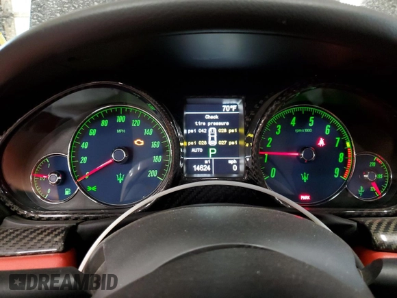 2012 Maserati GranTurismo Sport с VIN ZAM45MMA3C0061663, выставлен на аукционе Copart как лот 71174774 с пробегом 14 624 миль миль и Списание • Salvage title. История ставок и продаж доступна на DreamBid. Изображение 9.