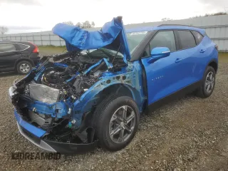 2024 Chevrolet Blazer LT z VIN 3GNKBDRSXRS198923, wystawiony jako Copart lot #48702755 z przebiegiem 7 450 mil mil oraz Szkoda całkowita • Salvage title. Historia ofert i sprzedaży dostępna na DreamBid. Obrazek 1.