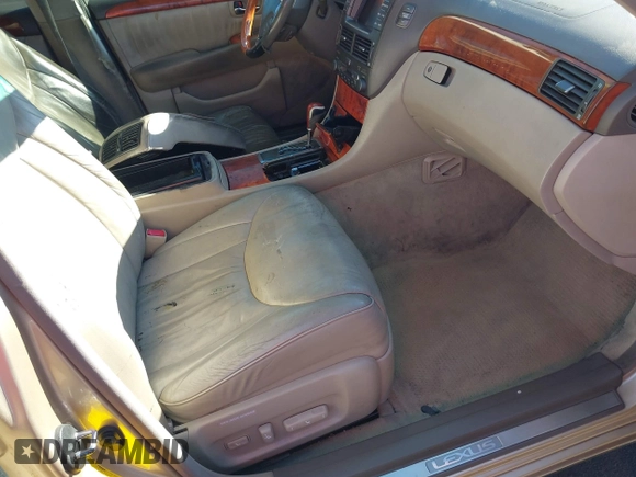 2001 Lexus LS 430 with VIN JTHBN30F110040314, listed as a IAAI auction lot 41292034 with Not Provided miles. Bid and sale history available at carsss.com. Image 5.