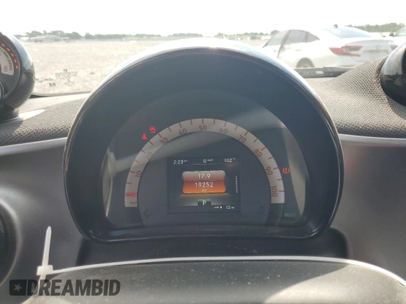 2018 Smart fortwo Pure with VIN WMEFJ9BA9JK312004, listed as a Copart auction lot 65969015 with 19,252 mi miles and Clean title. Bid and sale history available at DreamBid. Image 9.