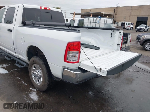 2020 Ram 2500 Tradesman with VIN 3C6UR5CL8LG189305, listed as a IAAI auction lot 41196823 with 35,248 mi miles. Bid and sale history available at carsss.com. Image 3.