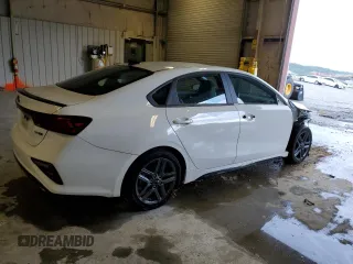 2021 Kia Forte GT-Line with VIN 3KPF34ADXME391505, listed as a Copart auction lot 61455975 with 32,718 mi miles and Salvage title. Bid and sale history available at DreamBid. Image 3.