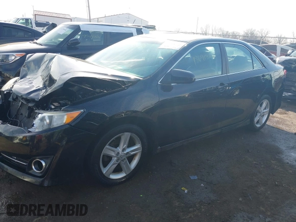 2014 Toyota Camry L with VIN 4T1BF1FK5EU778358, listed as a IAAI auction lot 41800091 with 136,918 mi miles. Bid and sale history available at carsss.com. Image 14.