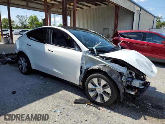 2024 Tesla Model Y Long Range with VIN 7SAYGDEEXRA288960, listed as a Copart auction lot 60801525 with 18,942 mi miles and Salvage title. Bid and sale history available at DreamBid. Image 4.