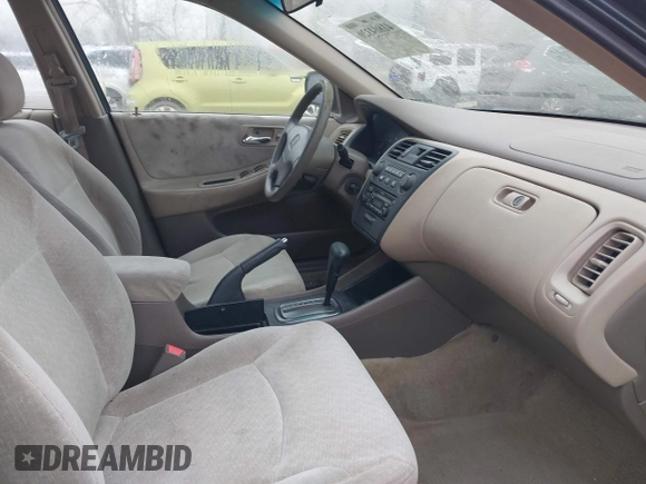 2001 Honda Accord LX z VIN 1HGCG56461A033694, wystawiony jako IAAI lot #41804320 z przebiegiem 250 000 mil mil oraz . Historia ofert i sprzedaży dostępna na DreamBid. Obrazek 5.