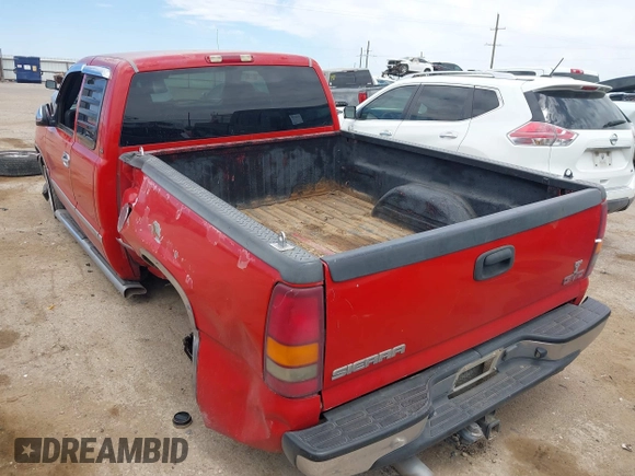 2002 GMC Sierra 1500 SLE z VIN 2GTEC19T121418817, wystawiony jako IAAI lot #42268546 z przebiegiem 337 179 mil mil oraz . Historia ofert i sprzedaży dostępna na DreamBid. Obrazek 3.