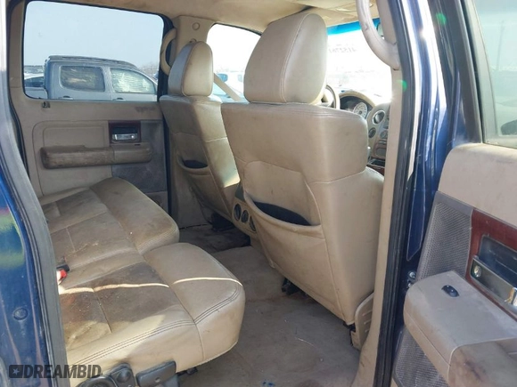 2007 Ford F-150 XLT with VIN 1FTPW14V37FB02814, listed as a IAAI auction lot 41527613 with 224,859 mi miles. Bid and sale history available at carsss.com. Image 8.