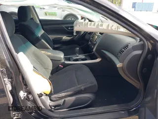 2015 Nissan Altima 2.5 S with VIN 1N4AL3AP7FC433935, listed as a IAAI auction lot 41932675 with 143,865 mi miles. Bid and sale history available at carsss.com. Image 5.