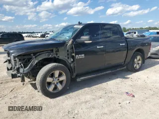 2016 Ram 1500 Lone Star z VIN 3C6RR6LT8GG310190, wystawiony jako Copart lot #56569865 z przebiegiem 177 112 mil mil oraz Szkody całkowita. Historia ofert i sprzedaży dostępna na DreamBid. Obrazek 1.