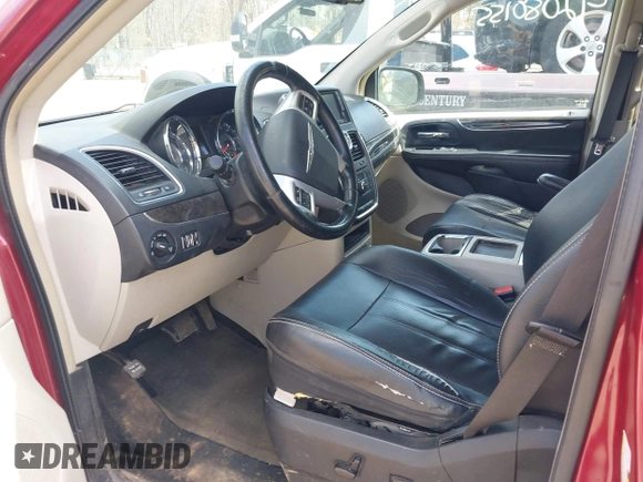 2014 Chrysler Town & Country Touring with VIN 2C4RC1BG4ER363638, listed as a IAAI auction lot 42080155 with 247,178 mi miles. Bid and sale history available at carsss.com. Image 5.