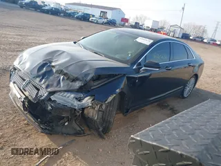 2017 Lincoln MKZ Hybrid Reserve z VIN 3LN6L5MU2HR634929, wystawiony jako IAAI lot #42065636 z przebiegiem 100 165 mil mil oraz . Historia ofert i sprzedaży dostępna na DreamBid. Obrazek 15.