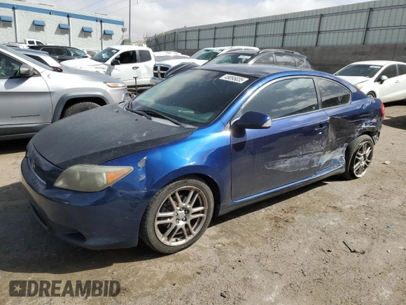 2005 Scion tC z VIN JTKDE177550013872, wystawiony jako Copart lot #49095035 z przebiegiem 220 513 mil mil oraz Szkoda całkowita • Salvage title. Historia ofert i sprzedaży dostępna na DreamBid. Obrazek 1.