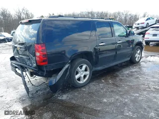 2012 Chevrolet Suburban LT with VIN 1GNSCJE02CR109193, listed as a IAAI auction lot 41541994 with 175,287 mi miles. Bid and sale history available at carsss.com. Image 4.