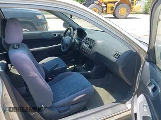 1997 Honda Civic EX z VIN 1HGEJ8146VL015936, wystawiony jako IAAI lot #42461577 z przebiegiem 267 563 mil mil oraz . Historia ofert i sprzedaży dostępna na DreamBid. Obrazek 5.