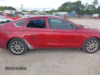 2017 Ford Fusion SE z VIN 3FA6P0HD2HR401046, wystawiony jako IAAI lot #41965539 z przebiegiem 92 664 mil mil oraz . Historia ofert i sprzedaży dostępna na DreamBid. Obrazek 13.