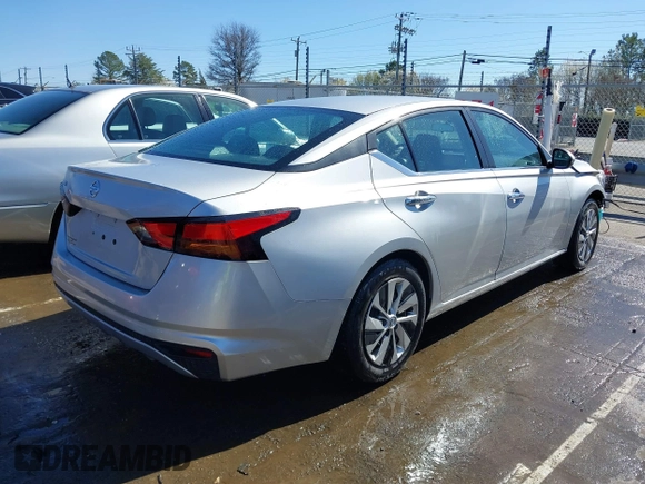 2021 Nissan Altima 2.5 S with VIN 1N4BL4BV2MN364984, listed as a IAAI auction lot 41761383 with 118,695 mi miles. Bid and sale history available at carsss.com. Image 4.