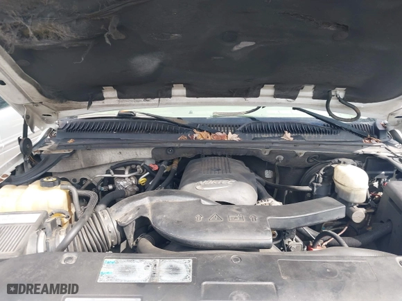 2003 Chevrolet Tahoe LT with VIN 1GNEC13Z33J145665, listed as a IAAI auction lot 41807970 with 307,997 mi miles. Bid and sale history available at carsss.com. Image 10.