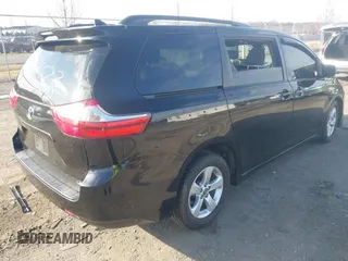 2018 Toyota Sienna LE Auto Access Seat с VIN 5TDKZ3DC8JS911678, выставлен на аукционе IAAI как лот 41136523 с пробегом 105 896 миль миль и . История ставок и продаж доступна на DreamBid. Изображение 4.