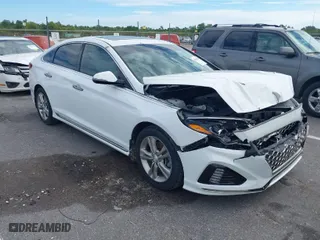 2019 Hyundai Sonata Sport with VIN 5NPE34AFXKH772292, listed as a IAAI auction lot 40466023 with 46,224 mi miles. Bid and sale history available at carsss.com. Image 1.