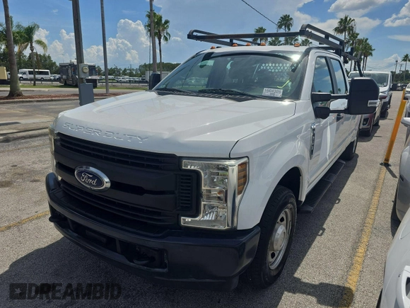 2018 Ford F-250 XL with VIN 1FT7W2A6XJEB99400, listed as a IAAI auction lot 42849106 with 86,965 mi miles and . Bid and sale history available at DreamBid. Image 18.