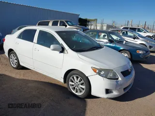 2009 Toyota Corolla z VIN JTDBL40E699070792, wystawiony jako IAAI lot #41688929 z przebiegiem 296 540 mil mil oraz . Historia ofert i sprzedaży dostępna na DreamBid. Obrazek 1.