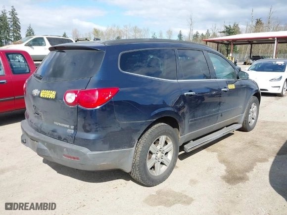 2010 Chevrolet Traverse LT w/1LT with VIN 1GNLRFEDXAS140202, listed as a IAAI auction lot 41953794 with 163,878 mi miles. Bid and sale history available at carsss.com. Image 4.
