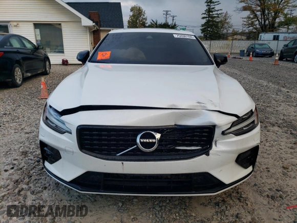 2022 Volvo S60 Momentum with VIN 7JRL12FZ5NG160791, listed as a Copart auction lot 75490104 with 39,501 mi miles and Salvage Title. Bid and sale history available at carsss.com. Image 5.