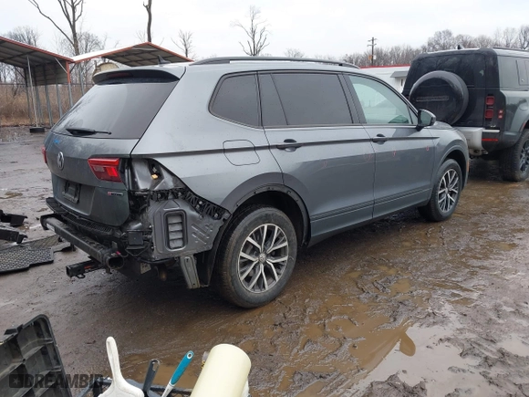 2021 Volkswagen Tiguan S with VIN 3VV0B7AX3MM026708, listed as a IAAI auction lot 41527399 with 80,061 mi miles. Bid and sale history available at carsss.com. Image 4.