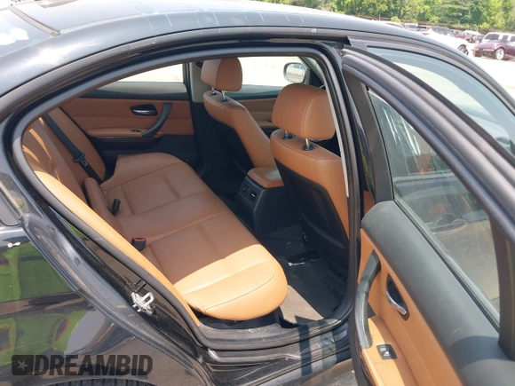 2011 BMW 3 Series 328i xDrive with VIN WBAPK5C56BA660390, listed as a IAAI auction lot 42491271 with 117,905 mi miles and . Bid and sale history available at DreamBid. Image 8.
