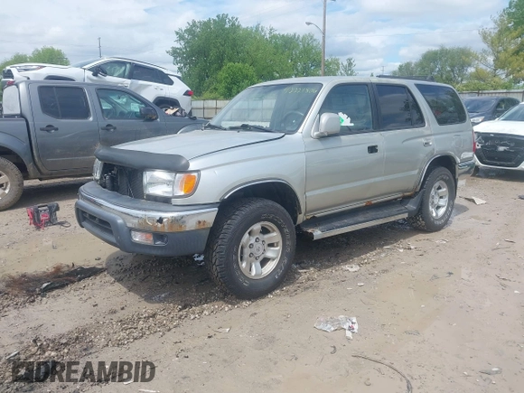 2000 Toyota 4Runner SR5 с VIN JT3HN86R6Y0284548, выставлен на аукционе IAAI как лот 42221806 с пробегом Не указан миль и . История ставок и продаж доступна на DreamBid. Изображение 2.