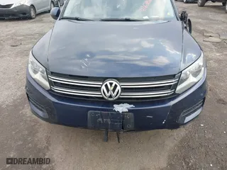 2016 Volkswagen Tiguan R-Line with VIN WVGAV7AX9GW559849, listed as a IAAI auction lot 41638636 with 133,751 mi miles. Bid and sale history available at carsss.com. Image 11.