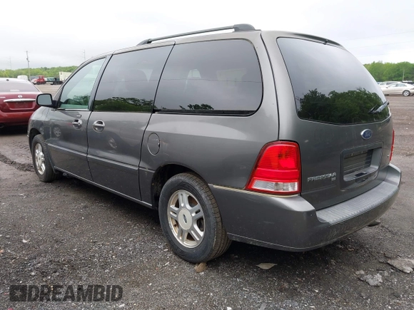 2006 Ford Freestar SEL z VIN 2FMZA52256BA51562, wystawiony jako IAAI lot #42197610 z przebiegiem 120 768 mil mil oraz . Historia ofert i sprzedaży dostępna na DreamBid. Obrazek 3.