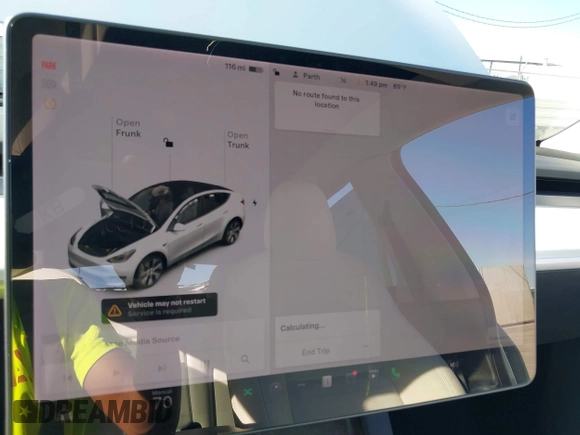 2021 Tesla Model Y Standard Range z VIN 5YJYGDED4MF162982, wystawiony jako IAAI lot #41378674 z przebiegiem 60 267 mil mil oraz . Historia ofert i sprzedaży dostępna na DreamBid. Obrazek 17.