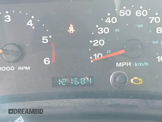 2006 Jeep Wrangler Rubicon z VIN 1J4FA69SX6P788424, wystawiony jako IAAI lot #41712349 z przebiegiem 121 684 mil mil oraz . Historia ofert i sprzedaży dostępna na DreamBid. Obrazek 16.