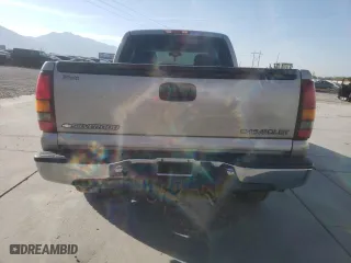 2001 Chevrolet Silverado 1500 LT with VIN 2GCEK19T111341349, listed as a Copart auction lot 70488904 with 153,530 mi miles and Salvage Title. Bid and sale history available at carsss.com. Image 6.