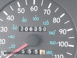 1995 Geo Prizm LSi z VIN 1Y1SK5260SZ023290, wystawiony jako IAAI lot #40209146 z przebiegiem 206 350 mil mil oraz . Historia ofert i sprzedaży dostępna na DreamBid. Obrazek 15.