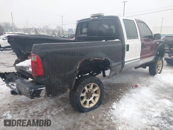 2005 Ford F-250 XL z VIN 1FTSW21515EC67798, wystawiony jako IAAI lot #41463473 z przebiegiem 221 075 mil mil oraz . Historia ofert i sprzedaży dostępna na DreamBid. Obrazek 4.