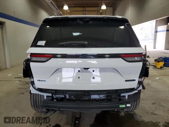 2023 Jeep Grand Cherokee 30th Anniversary с VIN 1C4RJYB64P8905342, выставлен на аукционе Copart как лот 89080545 с пробегом 9 259 миль миль и Списание • Salvage title. История ставок и продаж доступна на DreamBid. Изображение 6.
