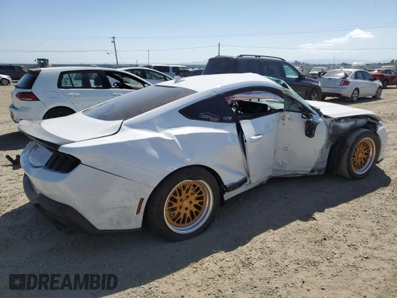 2024 Ford Mustang GT with VIN 1FA6P8CF6R5416922, listed as a Copart auction lot 53400315 with 8,152 mi miles and Salvage title. Bid and sale history available at DreamBid. Image 3.