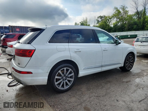 2017 Audi Q7 Premium Plus z VIN WA1LABF70HD016126, wystawiony jako Copart lot #62913985 z przebiegiem 107 198 mil mil oraz Nie do naprawy • Non repairable. Historia ofert i sprzedaży dostępna na DreamBid. Obrazek 3.