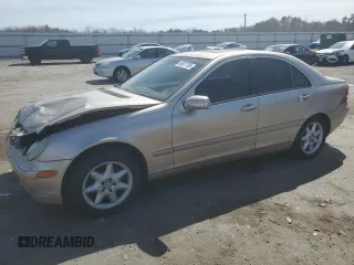 2002 Mercedes-Benz C with VIN WDBRF61J22F251245, listed as a Copart auction lot 48387785 with 189,125 mi miles and Salvage Title. Bid and sale history available at carsss.com. Image 1.