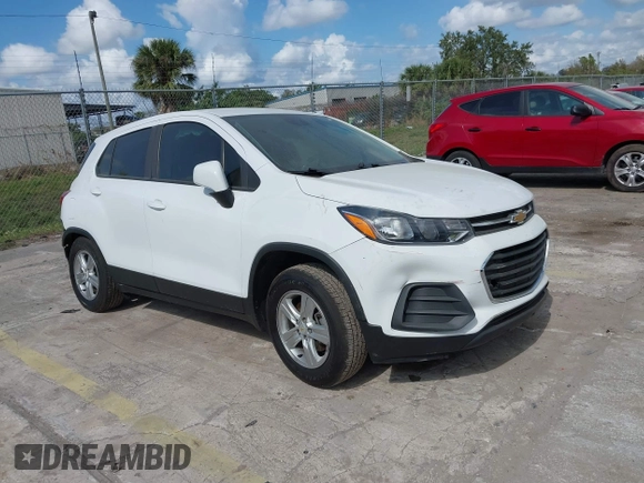 2021 Chevrolet Trax LS with VIN KL7CJKSB2MB323395, listed as a IAAI auction lot 41548740 with 85,999 mi miles. Bid and sale history available at carsss.com. Image 1.
