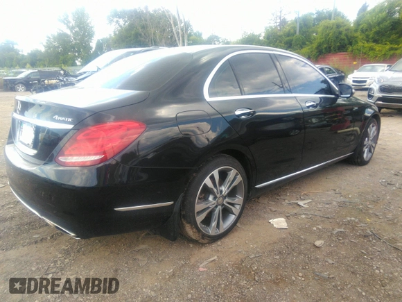 2015 Mercedes-Benz C-Class C 300 Luxury with VIN 55SWF4KB3FU087335, listed as a IAAI auction lot 40093209 with 72,690 mi miles. Bid and sale history available at carsss.com. Image 4.