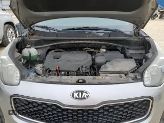 2019 Kia Sportage LX with VIN KNDPM3AC1K7590894, listed as a Copart auction lot 49582505 with 121,587 mi miles and Non Repairable. Bid and sale history available at carsss.com. Image 12.