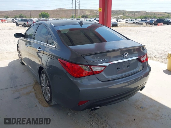 2014 Hyundai Sonata SE with VIN 5NPEC4AC4EH908832, listed as a IAAI auction lot 42099613 with 136,486 mi miles and . Bid and sale history available at DreamBid. Image 3.