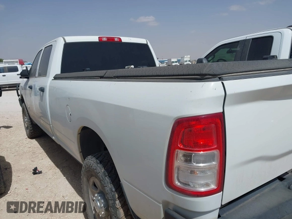 2022 Ram 2500 Tradesman with VIN 3C6UR5HJ1NG337904, listed as a IAAI auction lot 41930359 with 117,526 mi miles and . Bid and sale history available at DreamBid. Image 3.