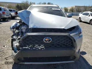 2023 Toyota Corolla Cross LE z VIN 7MUBAAAGXPV055740, wystawiony jako Copart lot #50434665 z przebiegiem 35 758 mil mil oraz Szkoda całkowita • Salvage title. Historia ofert i sprzedaży dostępna na DreamBid. Obrazek 5.