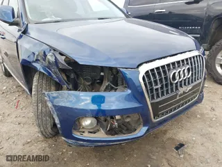 2015 Audi Q5 Premium with VIN WA1CFAFP2FA018678, listed as a IAAI auction lot 41090803 with 92,991 mi miles. Bid and sale history available at carsss.com. Image 19.