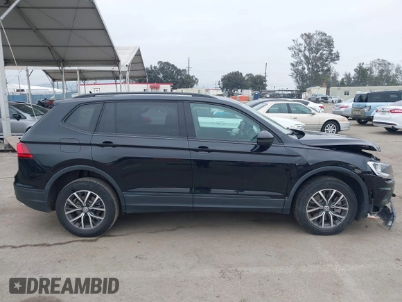 2021 Volkswagen Tiguan S with VIN 3VV1B7AX4MM025586, listed as a IAAI auction lot 41889996 with 21,777 mi miles and . Bid and sale history available at DreamBid. Image 13.
